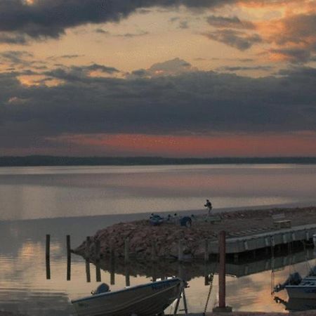 Norroe Holiday Village Bambole Экстерьер фото